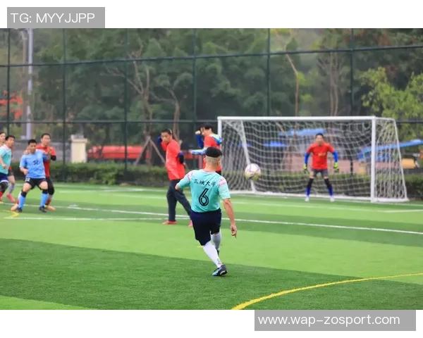 足球狮子顶球的精彩瞬间与技巧分析让我们一起领略足球的魅力与激情